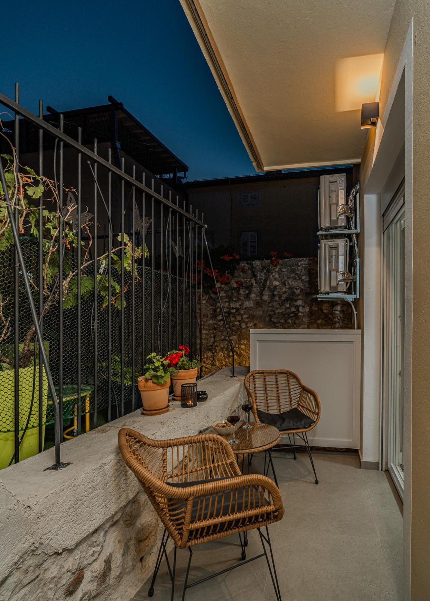 Amaro Luxury Room & Studio Apartman With Balcony Zadar Exterior photo